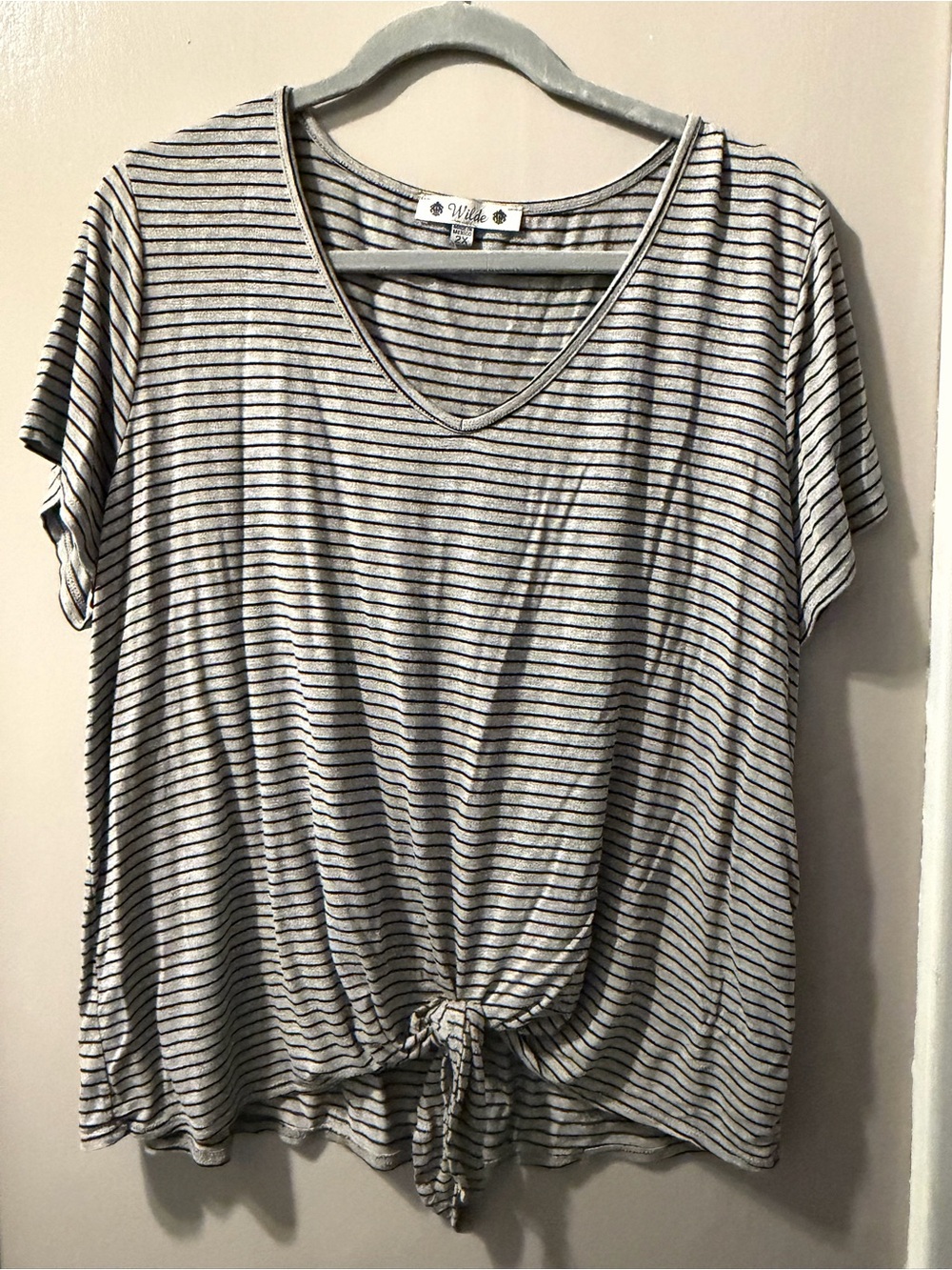 Striped V-Neck Tie-Front Tee - Gray & Black